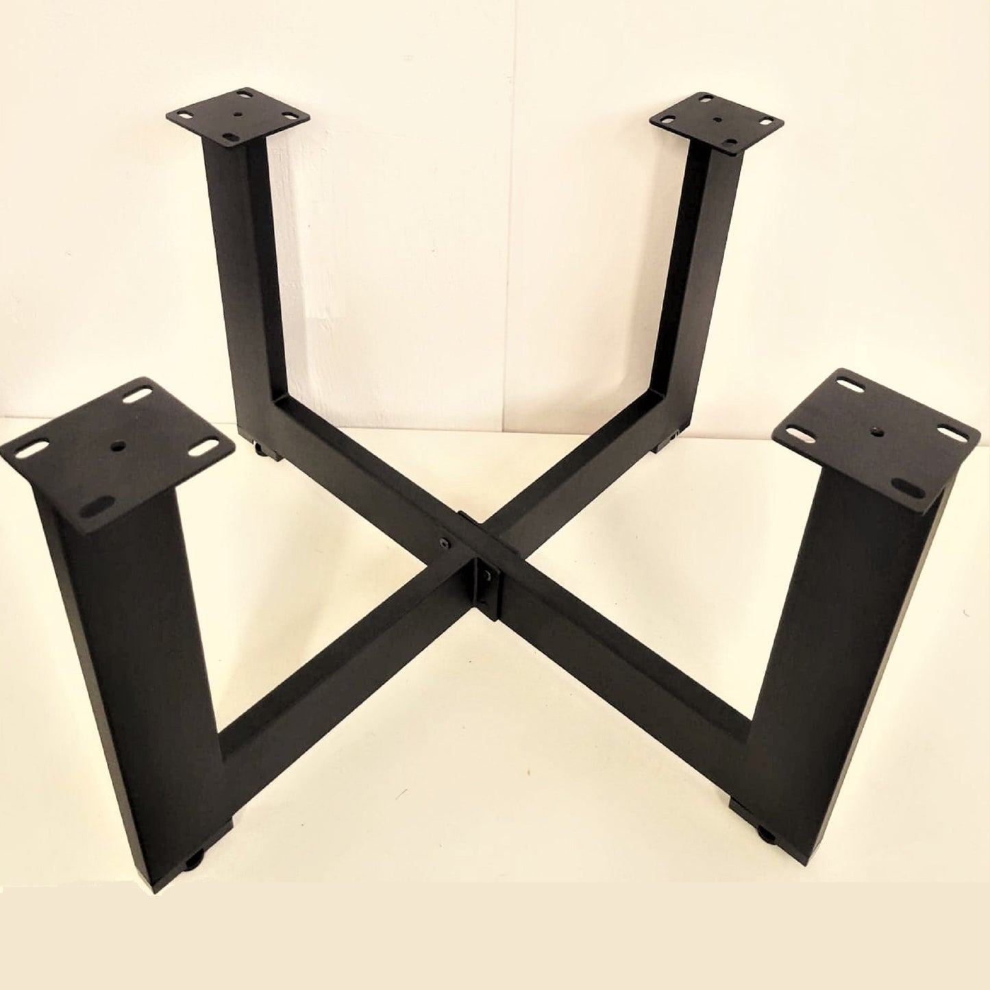 Round Coffee Table Legs, Round Metal Legs, Hairpin Legs, Round Furniture Legs, Round Steel Legs, Rusty Design, Furniture Legs Canada, Furniture Legs Ontario, Furniture Legs Toronto