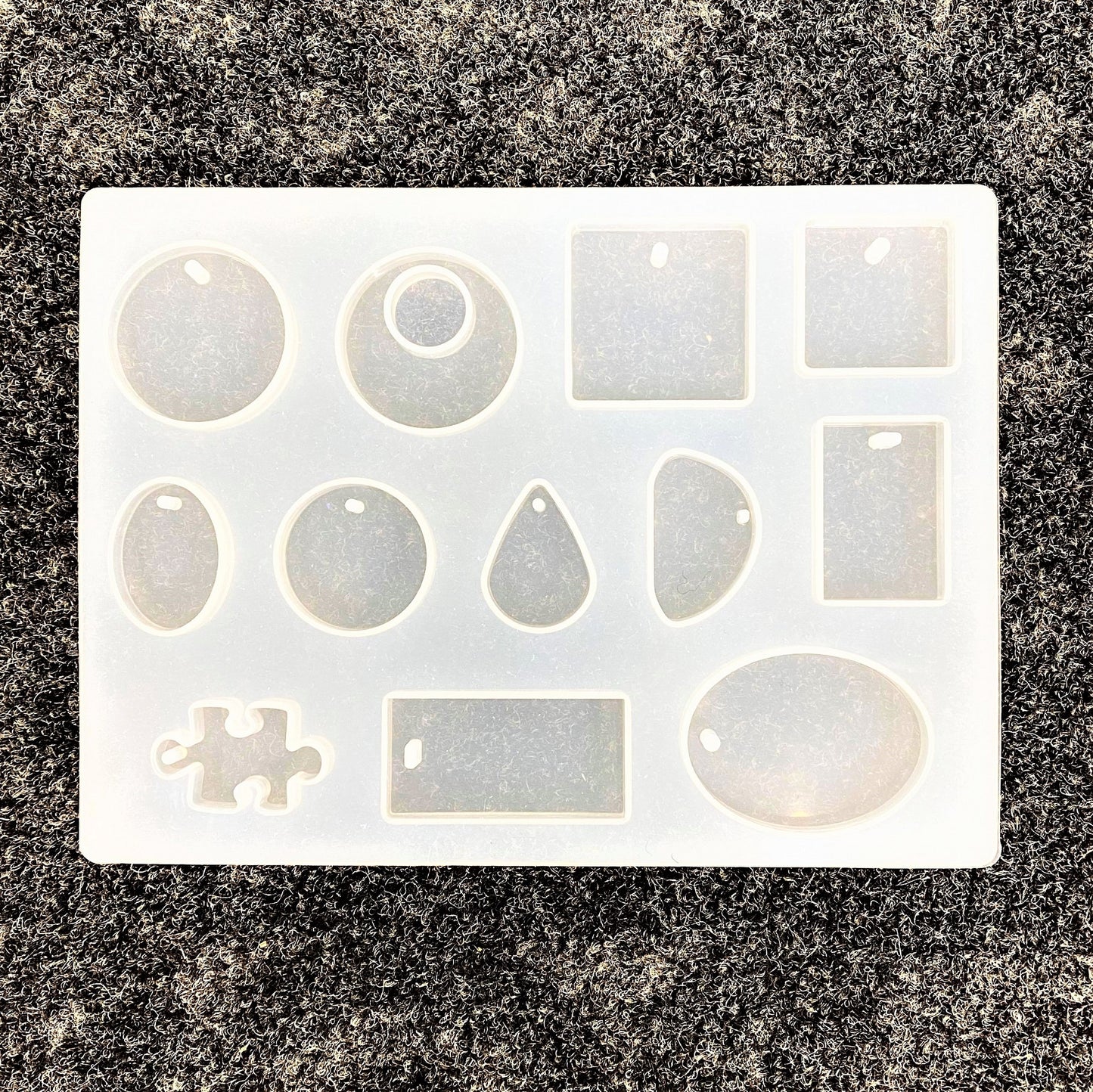 Silicon Molds for Epoxy Resin Objects